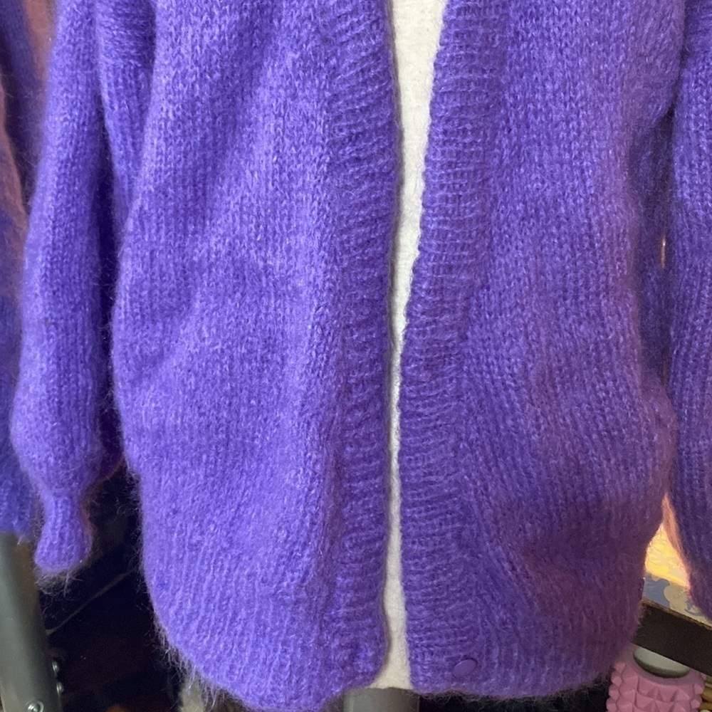🌹Handmade Vintage🌹 Purple Wool Sweater - Picture 4 of 9